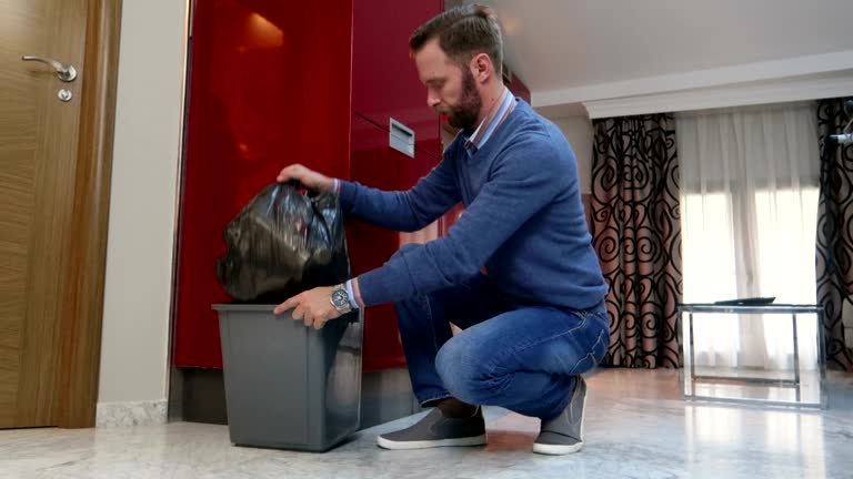 Best Property Management Cleanouts  in Fruitport, MI